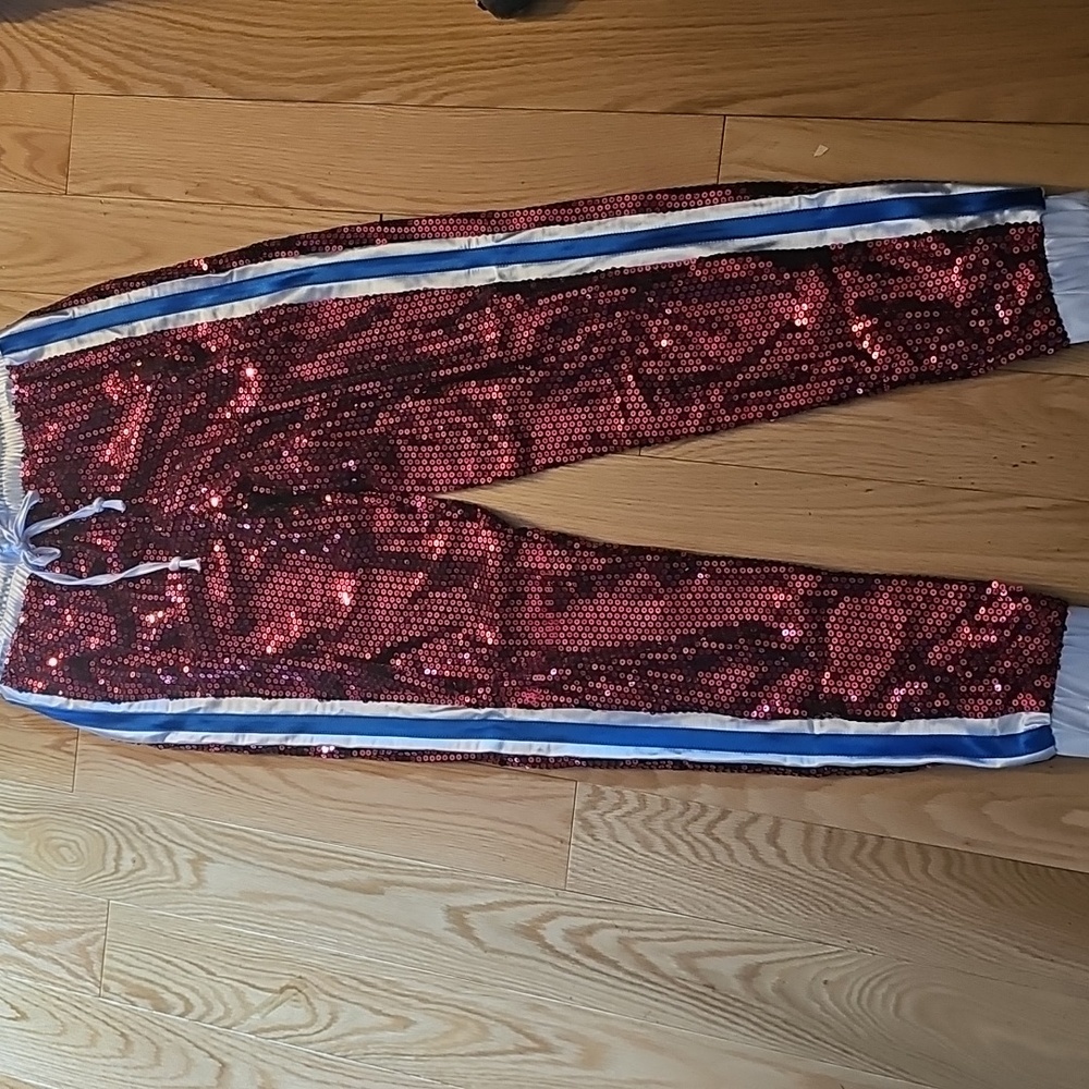 New FASHION NOVA shine Bright Sequin Joggers.. Size Small